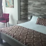 Rey Manes Hotel 4*