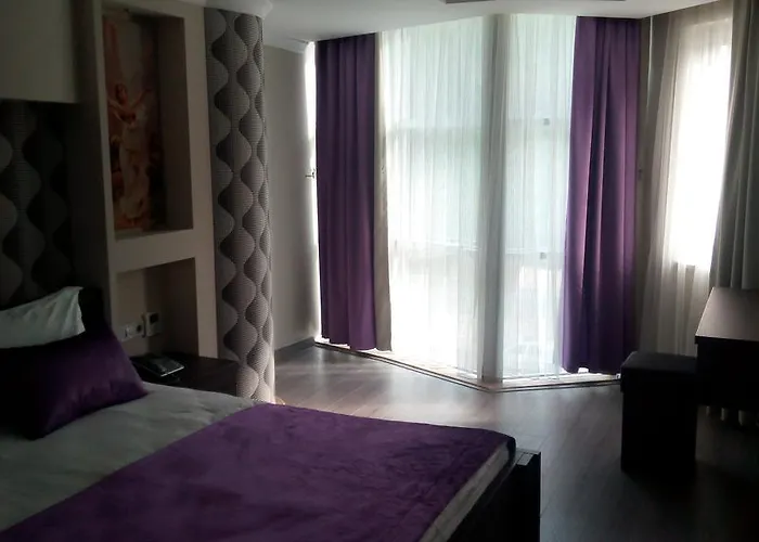 Rey Manes Отель 4*